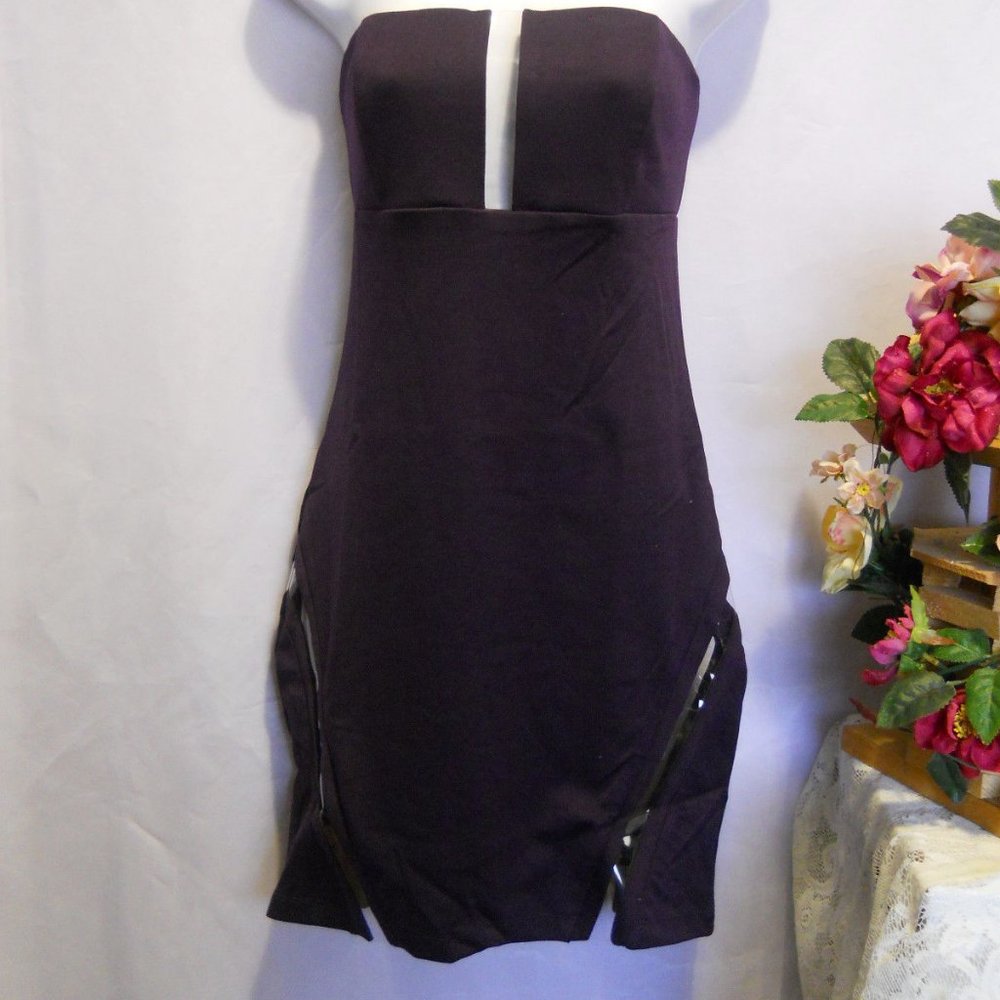 Nikibiki Women's Dress Strapless Plastic-Cut-Out Purple Size M **NEW WITH TAGS**